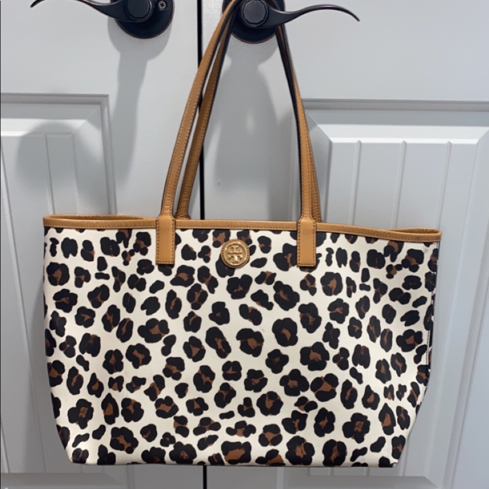 tory burch leopard kerrington shopper!